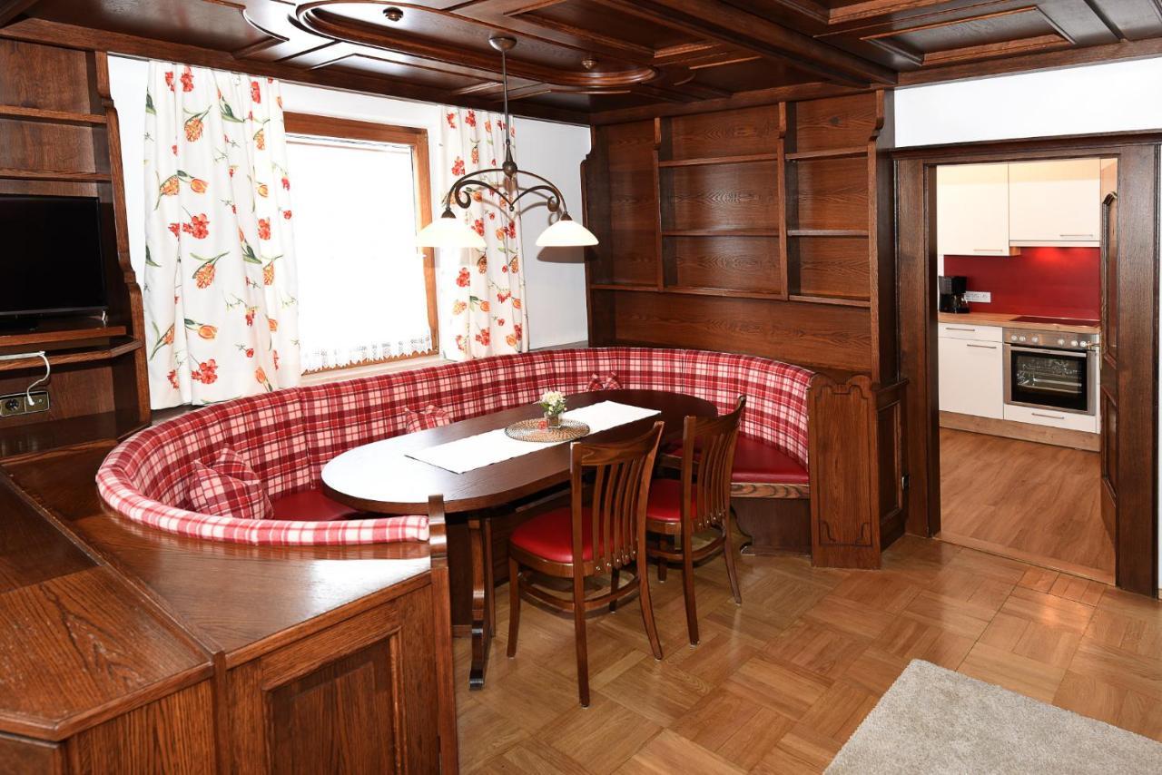 Ferienhotel Gasthof Zur Post ウンタータウエルン エクステリア 写真