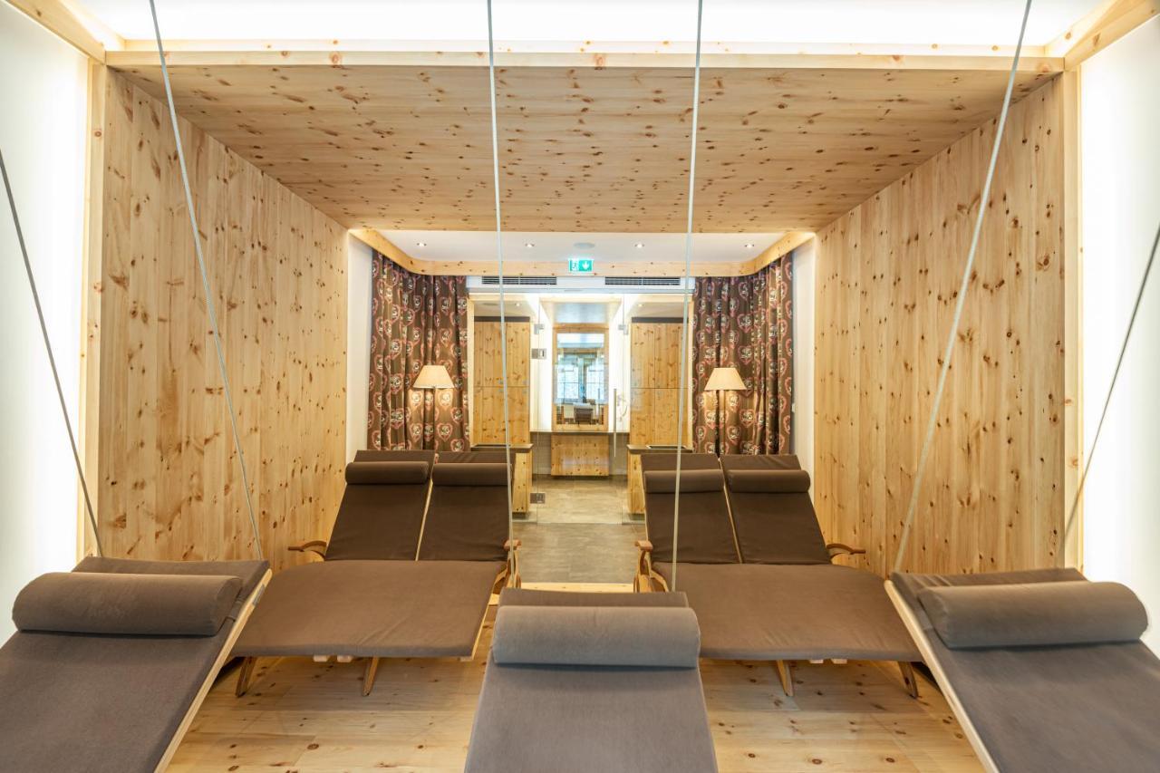 Ferienhotel Gasthof Zur Post ウンタータウエルン エクステリア 写真