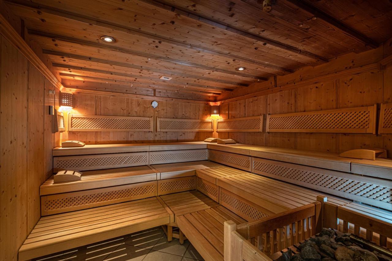 Ferienhotel Gasthof Zur Post ウンタータウエルン エクステリア 写真